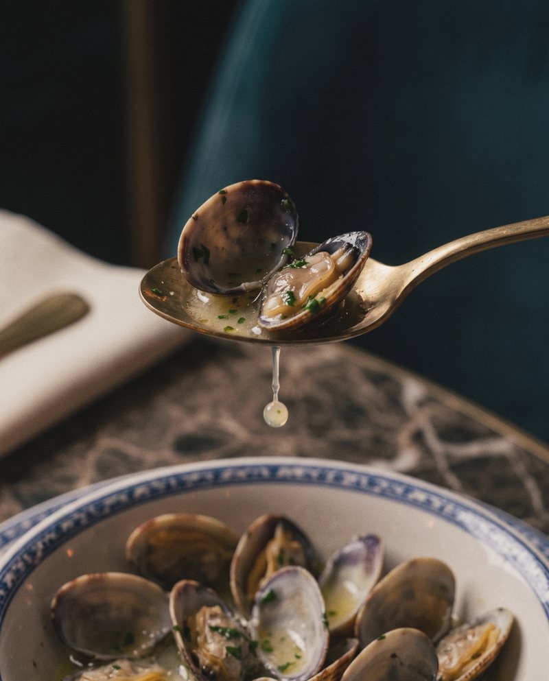 Almejas en salsa verde